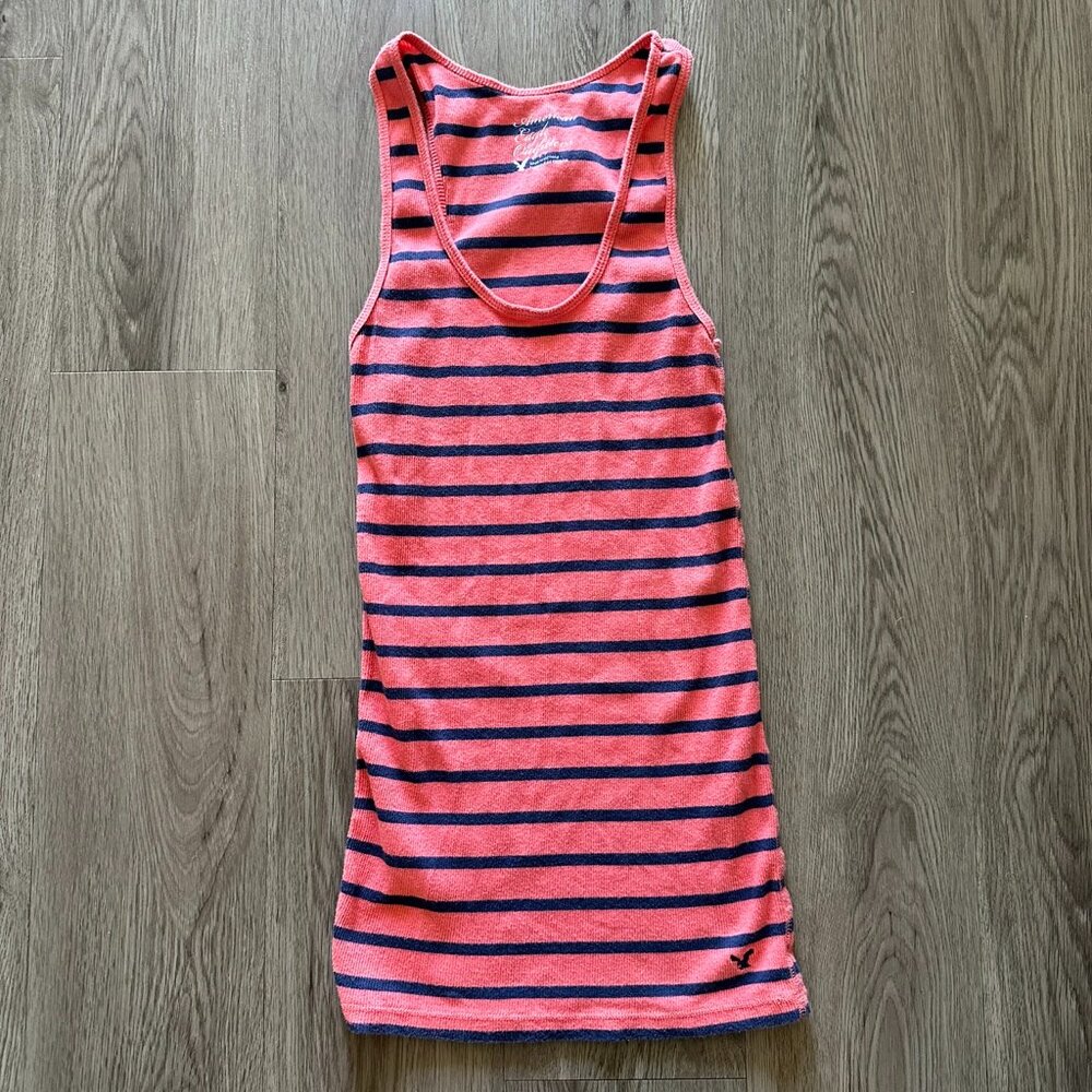 Vintage 2011 American Eagle Outfitters Ribbed Tank Top - Red and Navy Blue Small